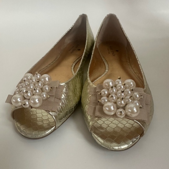 Kate Spade Ollie Metallic Leather Peep Toe Pearl Embellished Ballet Flats - Picture 2 of 5